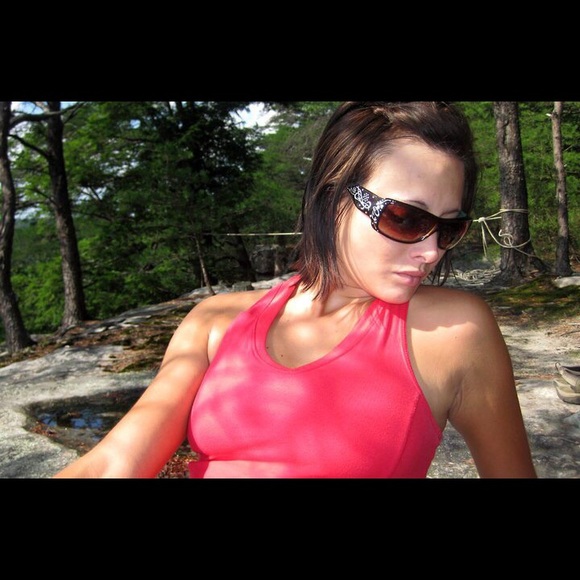 Meet your Posher, Kayla - Picture 1 of 1